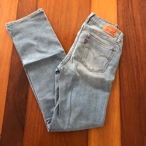 Levis 714 Straight Womens Jeans (W27, L30)